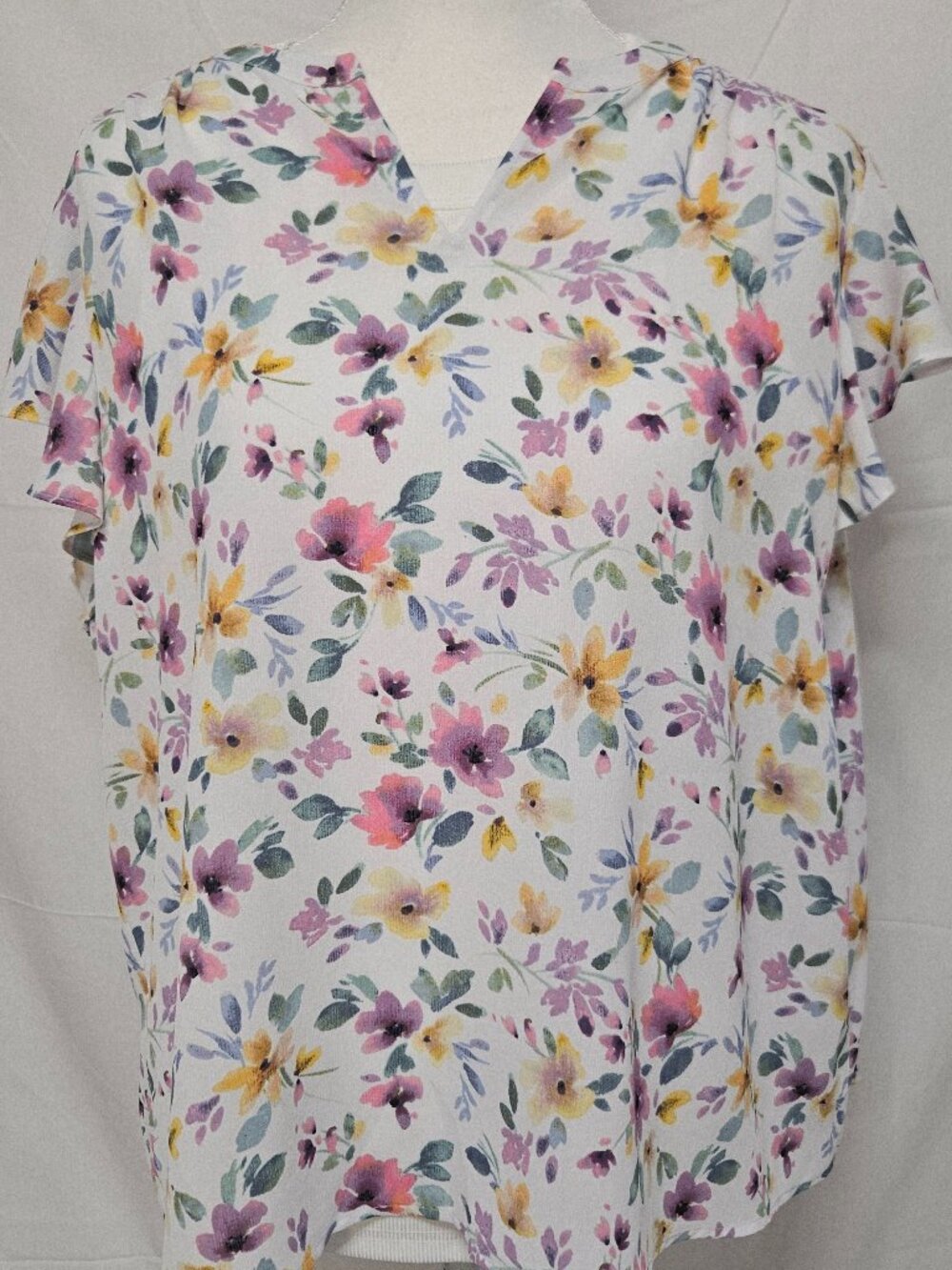 Investments Petites Flutter Sleeve Blouse - Picture 2 of 5